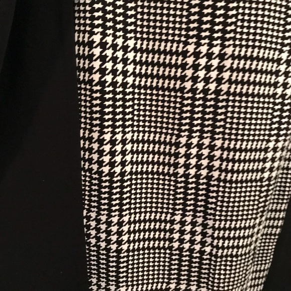 🌸 Cute Plus Size Skirt 🌸 - Picture 2 of 7